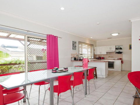 Life Of Riley & Darcey Ideal For Pets - Accommodation Kalgoorlie 1