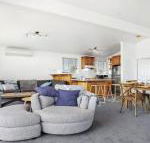 Penguin Cove relax on the beach - Accommodation Kalgoorlie