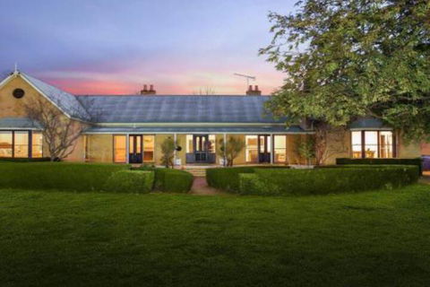 Sutton Downs Renovated Country Home On 100 Acres - Accommodation Kalgoorlie 0