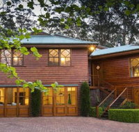 Treetops elegant inviting designer cedar home - Accommodation Kalgoorlie