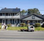 Robertson Public House  Kitchen - Accommodation Kalgoorlie