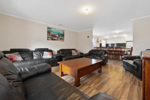 Bay Watch - Accommodation Kalgoorlie 0