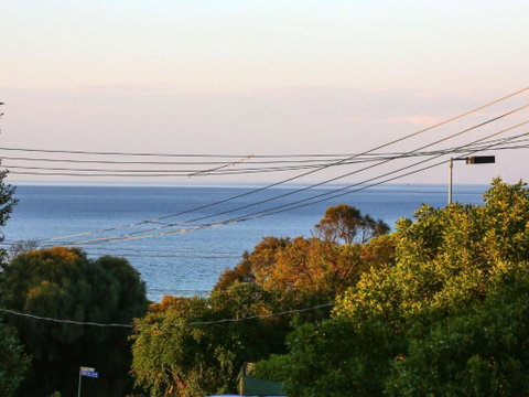 DROMANA BEACH SHACK... - Accommodation Kalgoorlie 2