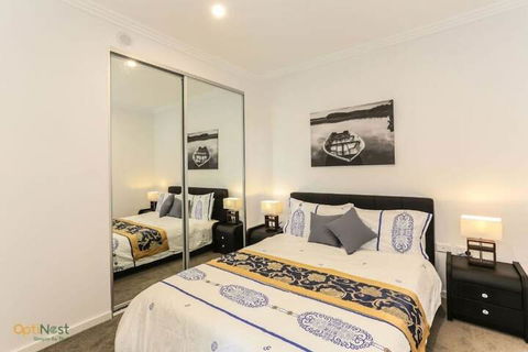 Modern, Spacious Apt@liverpool With Incredible Views - Accommodation Kalgoorlie 3