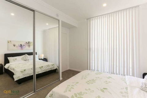 Modern, Spacious Apt@liverpool With Incredible Views - Accommodation Kalgoorlie 5