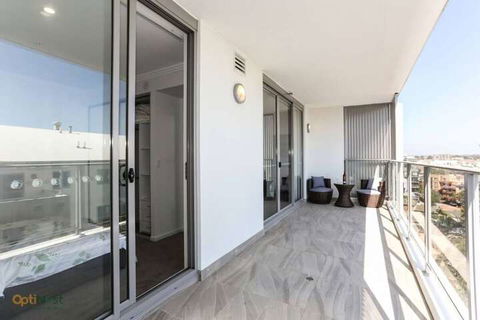 Modern, Spacious Apt@liverpool With Incredible Views - Accommodation Kalgoorlie 7