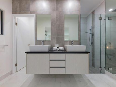 CANOPY HOUSE At PALM COVE - Accommodation Kalgoorlie 2