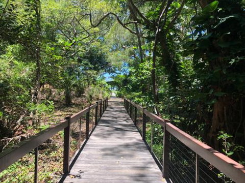 CANOPY HOUSE At PALM COVE - Accommodation Kalgoorlie 3