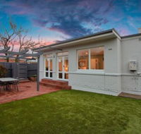 3BR Cottage With Parking Close To Adelaide CBD - Accommodation Kalgoorlie