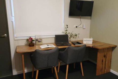 Cornwall House Accommodation - Accommodation Kalgoorlie 2