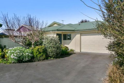 Easy Living Rosebud - Accommodation Kalgoorlie 2