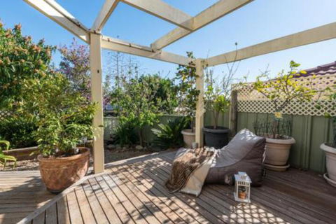 ULTRA SPACIOUS STYLISH HOME In PRESTONS SYDNEY - Accommodation Kalgoorlie 5