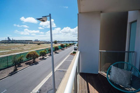 The Cove At New Port Pool Spa Sauna Gym & More - Accommodation Kalgoorlie 2