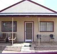 Aussie Bacon  Eggs Cottages - Accommodation Kalgoorlie