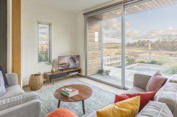 Lightshift Clunes - Accommodation Kalgoorlie 0