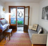 Charming Cottage With Leafy Courtyard - Accommodation Kalgoorlie