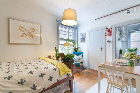 Beautiful Lush & Green Oasis Studio Apartment - Accommodation Kalgoorlie 3