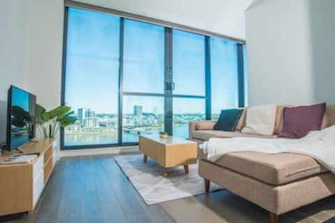 Stunning Waterview Stylish Waterfront Apt In WWP - Accommodation Kalgoorlie 0