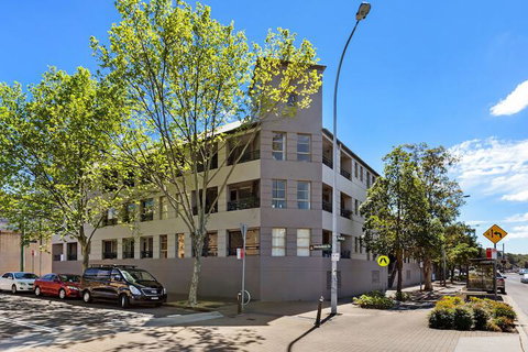 Woolloomooloo Modern Apartment 12 BRK - Accommodation Kalgoorlie 1