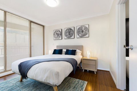 Woolloomooloo Modern Apartment 12 BRK - Accommodation Kalgoorlie 5