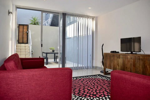 Tranquil 1 Bedroom Apartment With Sunny Courtyard - Accommodation Kalgoorlie 6
