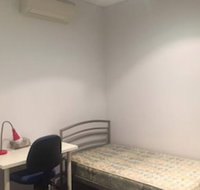Sun-drenched 3 Bedroom Apartment in Turrella - Accommodation Kalgoorlie