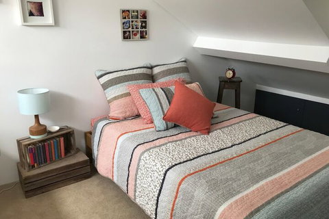 Colourful Darlinghurst Home- In Perfect Location - Accommodation Kalgoorlie 7
