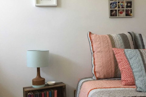 Colourful Darlinghurst Home- In Perfect Location - Accommodation Kalgoorlie 6