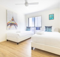 Perfectly Located Apt Rooftop Pool  Spa - Accommodation Kalgoorlie