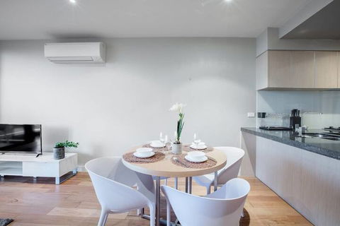 Sweet Apartment At Centro Melbourne - Accommodation Kalgoorlie 6