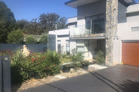 Luxury Big House Cinema Pool Many Guests - Accommodation Kalgoorlie 3
