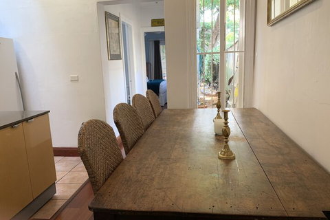 Surry Hills Terrace With Hot Tub - Accommodation Kalgoorlie 7