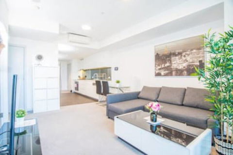 Minimalism Modern Apartment With Water View - Accommodation Kalgoorlie 0