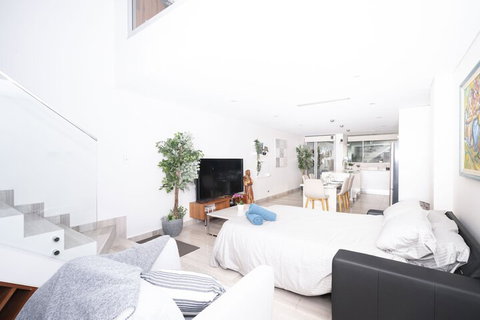 Luxury Villa Darlington - Vine - Accommodation Kalgoorlie 7