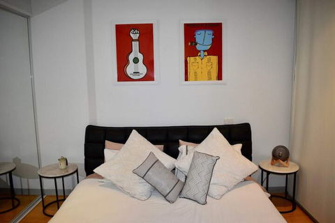 Spacious 1 Bedroom Apartment In The Heart Of Melbourne's CBD - Accommodation Kalgoorlie 6