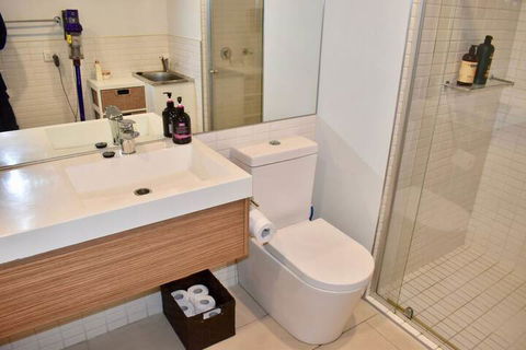 Spacious 1 Bedroom Apartment In The Heart Of Melbourne's CBD - Accommodation Kalgoorlie 5