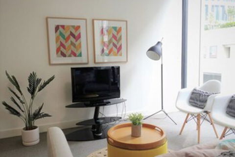 Luxury 1 Bedroom 1 Study With 1 Parking - Accommodation Kalgoorlie 0