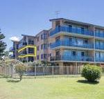 8 The Helm 22 Voyager Close hear the waves from Shoal Bay Beach - Accommodation Kalgoorlie