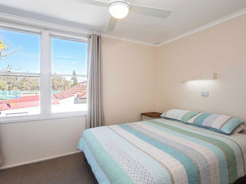 2 Hibiscus Court 9 Government Road Fantastic Air Conditioned 3 Bedroom Unit - Accommodation Kalgoorlie 4