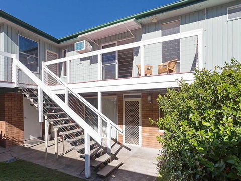 2 Hibiscus Court 9 Government Road Fantastic Air Conditioned 3 Bedroom Unit - Accommodation Kalgoorlie 1