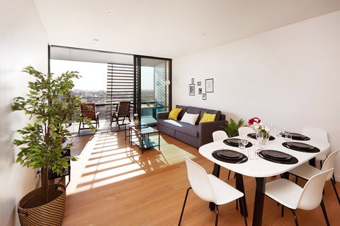 Apartment CBD - Central Park - Accommodation Kalgoorlie 4
