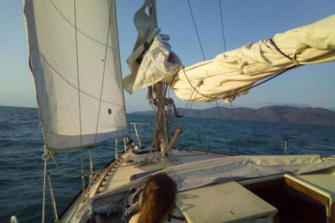Casual Fare Sailing Charters Townsville Ocean Living Cruise - Accommodation Kalgoorlie 3