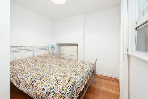 Charming Centrally Located 2 Bedroom Accommodation - Accommodation Kalgoorlie 3