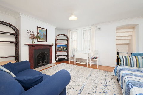 Charming Centrally Located 2 Bedroom Accommodation - Accommodation Kalgoorlie 5