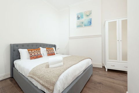Stunning Sydney Home 2 - Accommodation Kalgoorlie 7