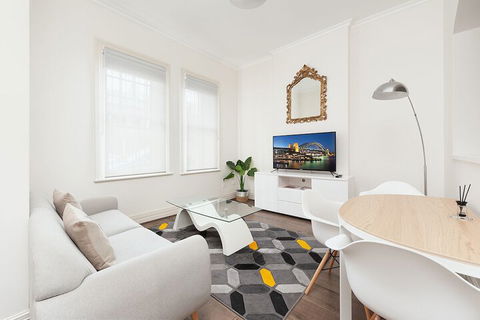 Stunning Sydney Home 2 - Accommodation Kalgoorlie 1