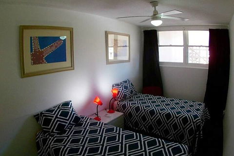 2 Bedroom Condo In Surfers Centre - Accommodation Kalgoorlie 5