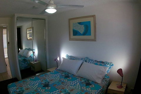 2 Bedroom Condo In Surfers Centre - Accommodation Kalgoorlie 4