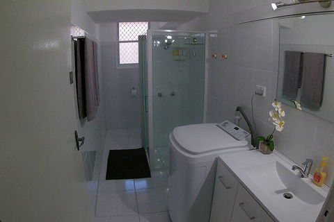 2 Bedroom Condo In Surfers Centre - Accommodation Kalgoorlie 6