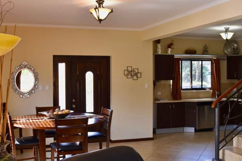 Noord 121 - Accommodation Kalgoorlie 7